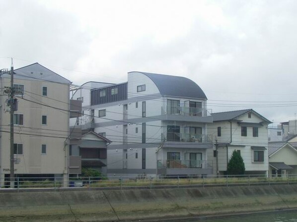 エトワール桜井町の物件外観写真